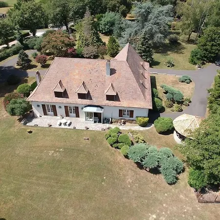Atypique, Maison Perigourdine Du Xixe