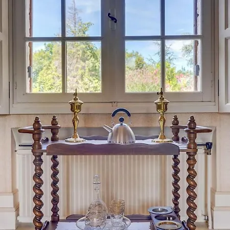 Atypique, Maison Perigourdine Du Xixe 펜션 Coutras