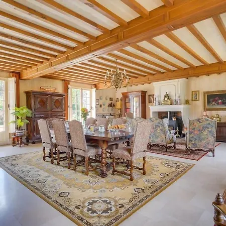 Atypique, Maison Perigourdine Du Xixe 펜션